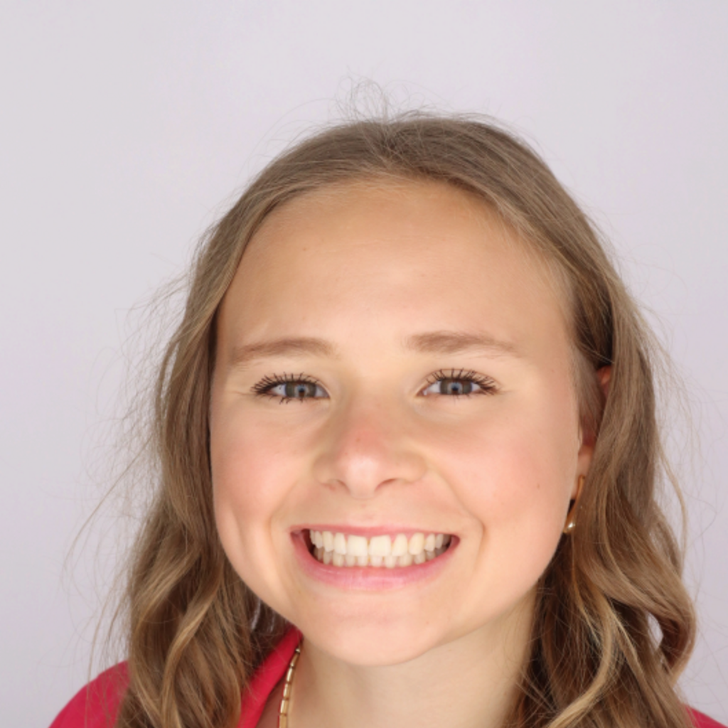 Professional Photo of Lauren Balster