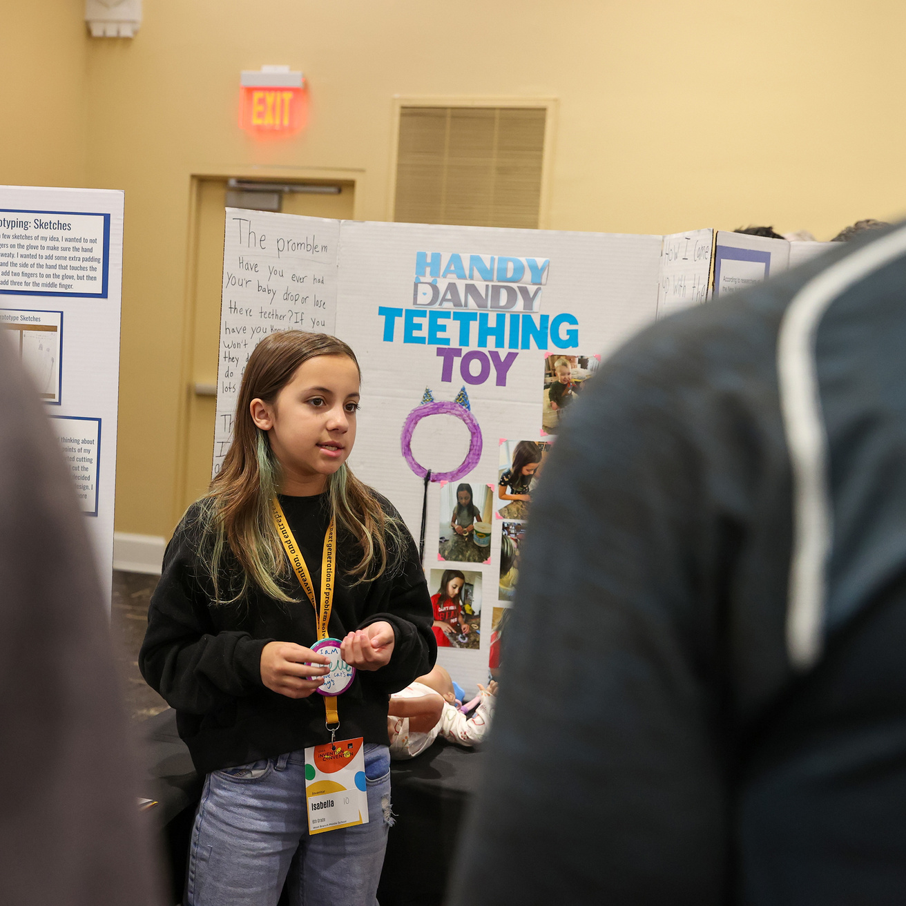Bella presenting her invention