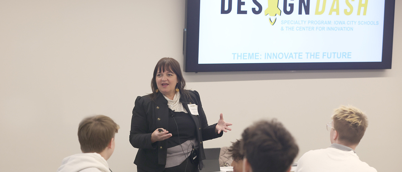 Jacobson Institute Director, Dawn Bowlus, facilitating DesignDash to participants.