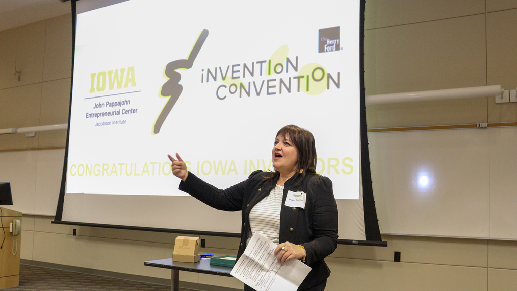 Dawn presenting at IIC 2024-25