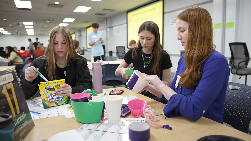 DesignDash participants building prototype